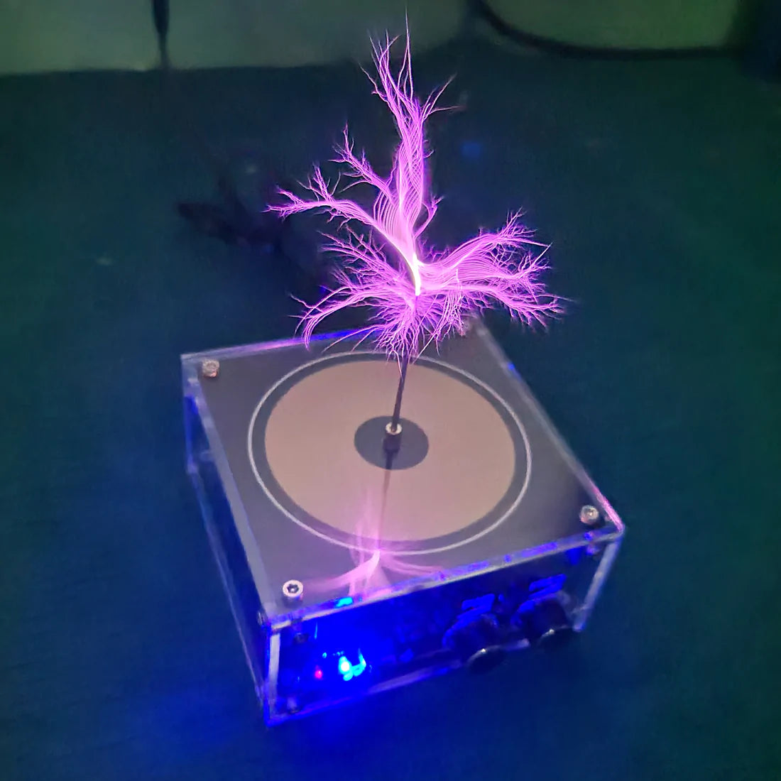 Turn Music Into Lightning – The Ultimate Bluetooth Tesla Coil Experience